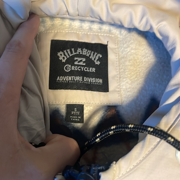 Billabong hoodie - Picture 3 of 4